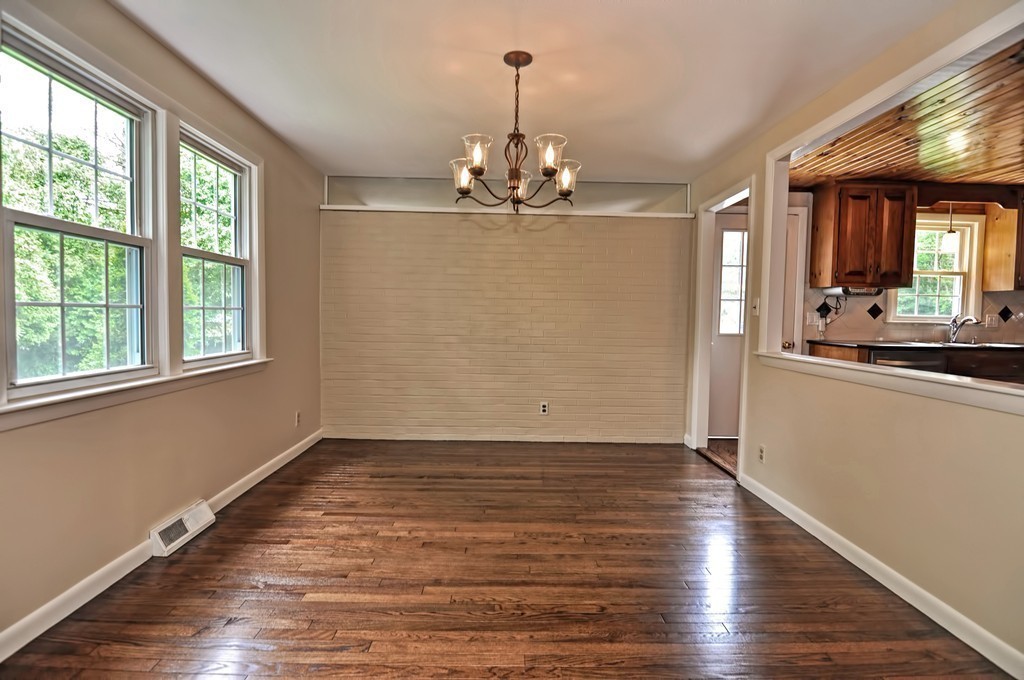 165 Howe Street Natick, MA 01760 - Photo 7 of 30 Gallery Image 7