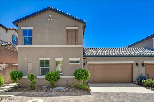 $1,860 | 1050 Spotted Saddle Street, Henderson, NV 89015