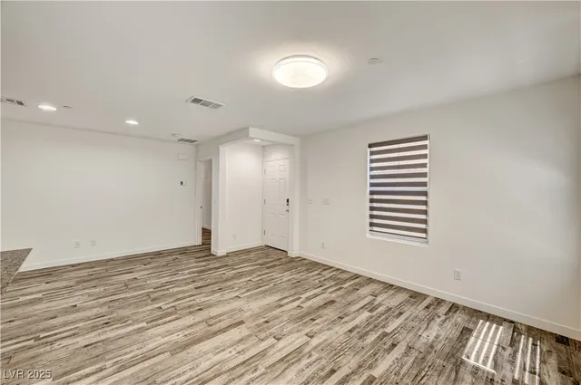 $1,860 | 1050 Spotted Saddle Street, Henderson, NV 89015