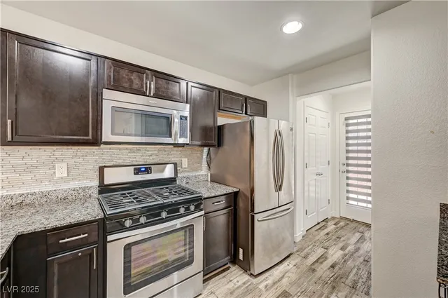 $1,860 | 1050 Spotted Saddle Street, Henderson, NV 89015