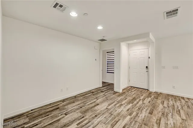 $1,860 | 1050 Spotted Saddle Street, Henderson, NV 89015