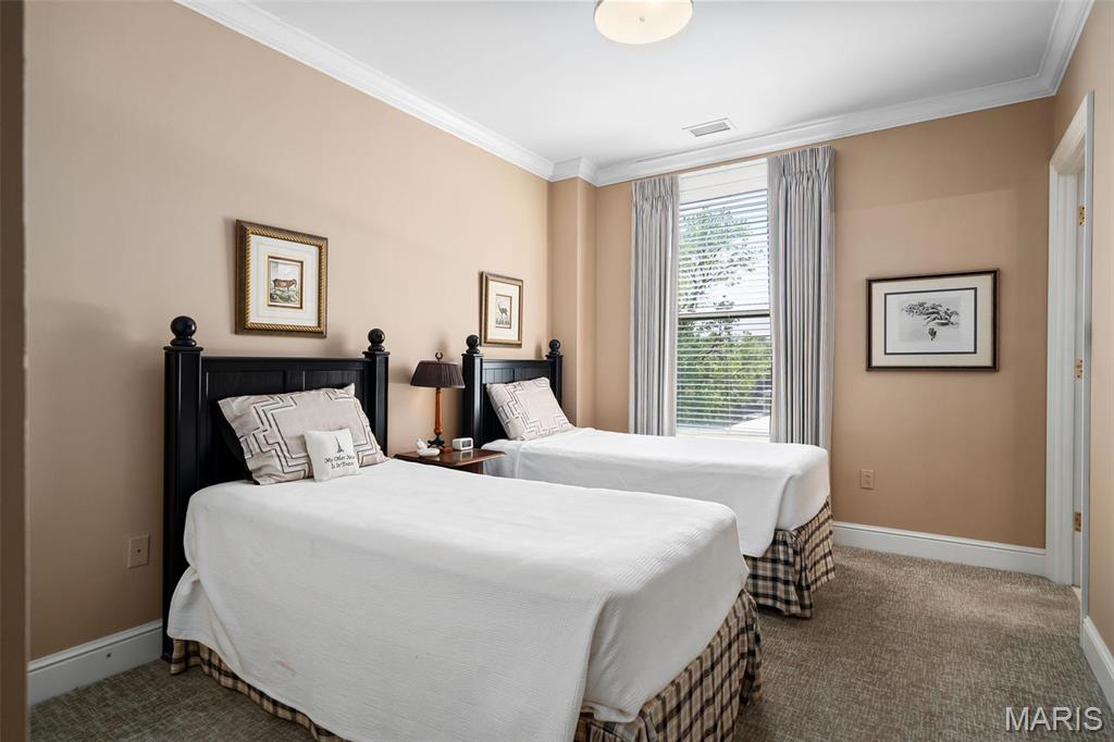 800 South Hanley Road, Unit 2D St. Louis, MO 63105 - Photo 35 of 41