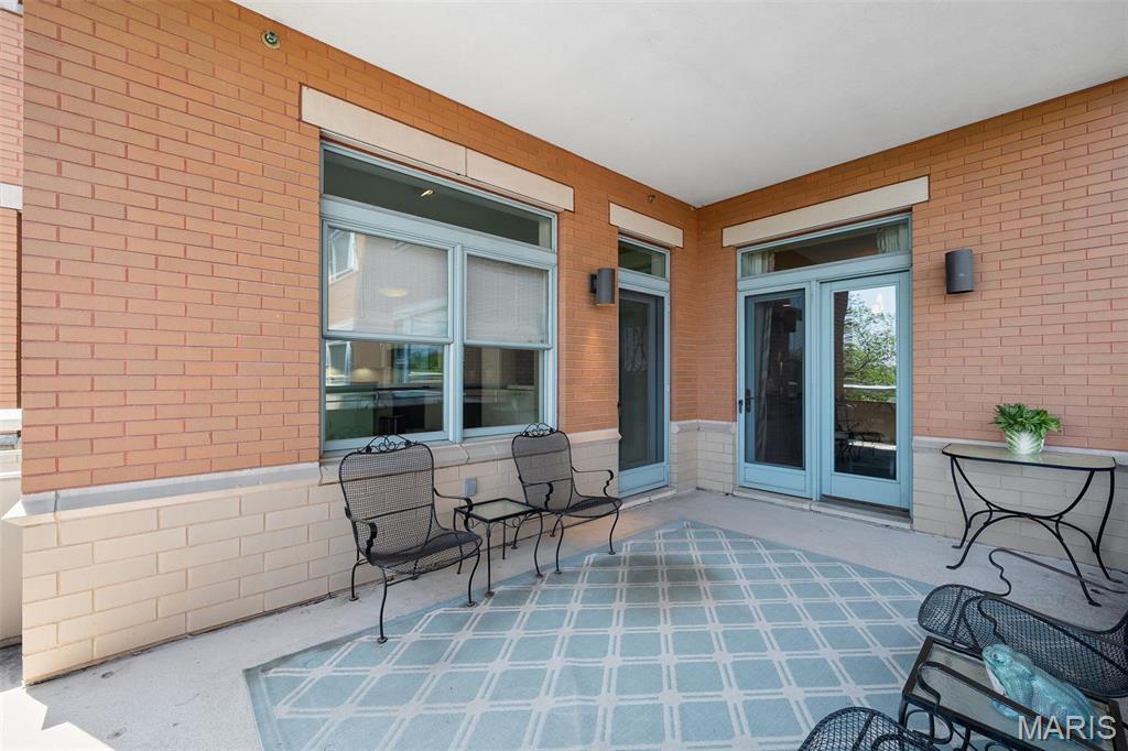 800 South Hanley Road, Unit 2D St. Louis, MO 63105 - Photo 37 of 41