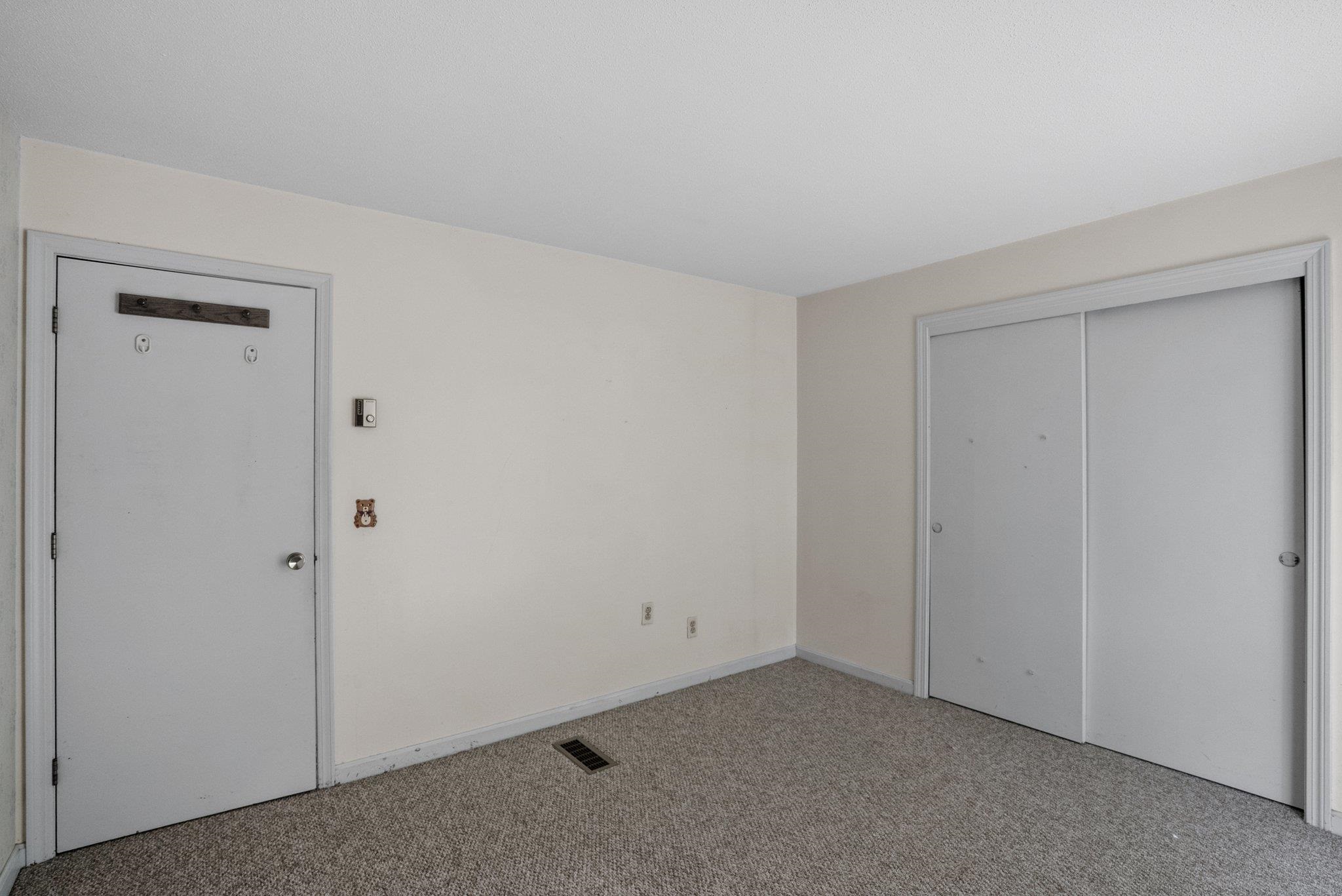 495 Central Street Manchester, NH 03103 - Photo 19 of 40