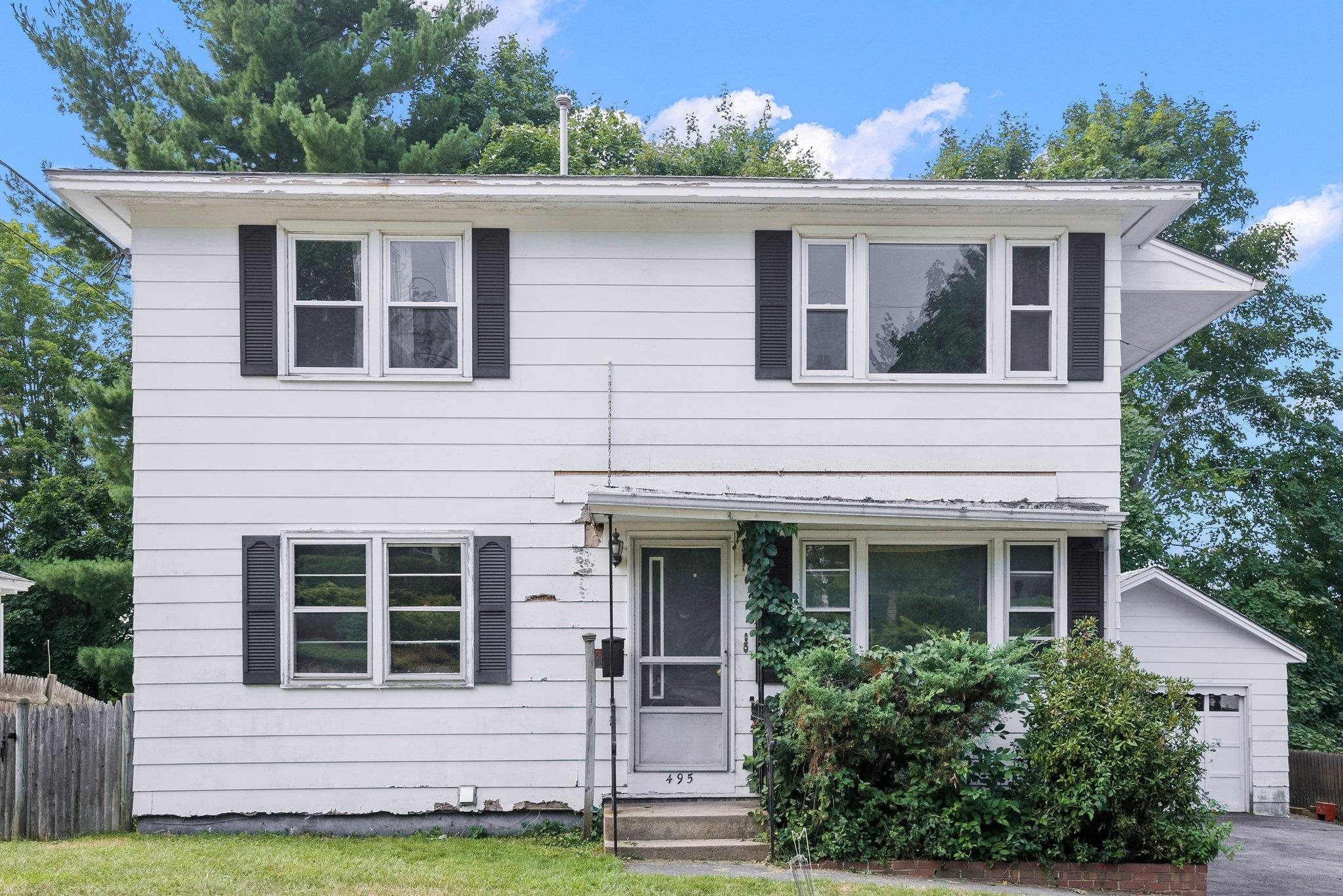 495 Central Street Manchester, NH 03103 - Photo 2 of 40