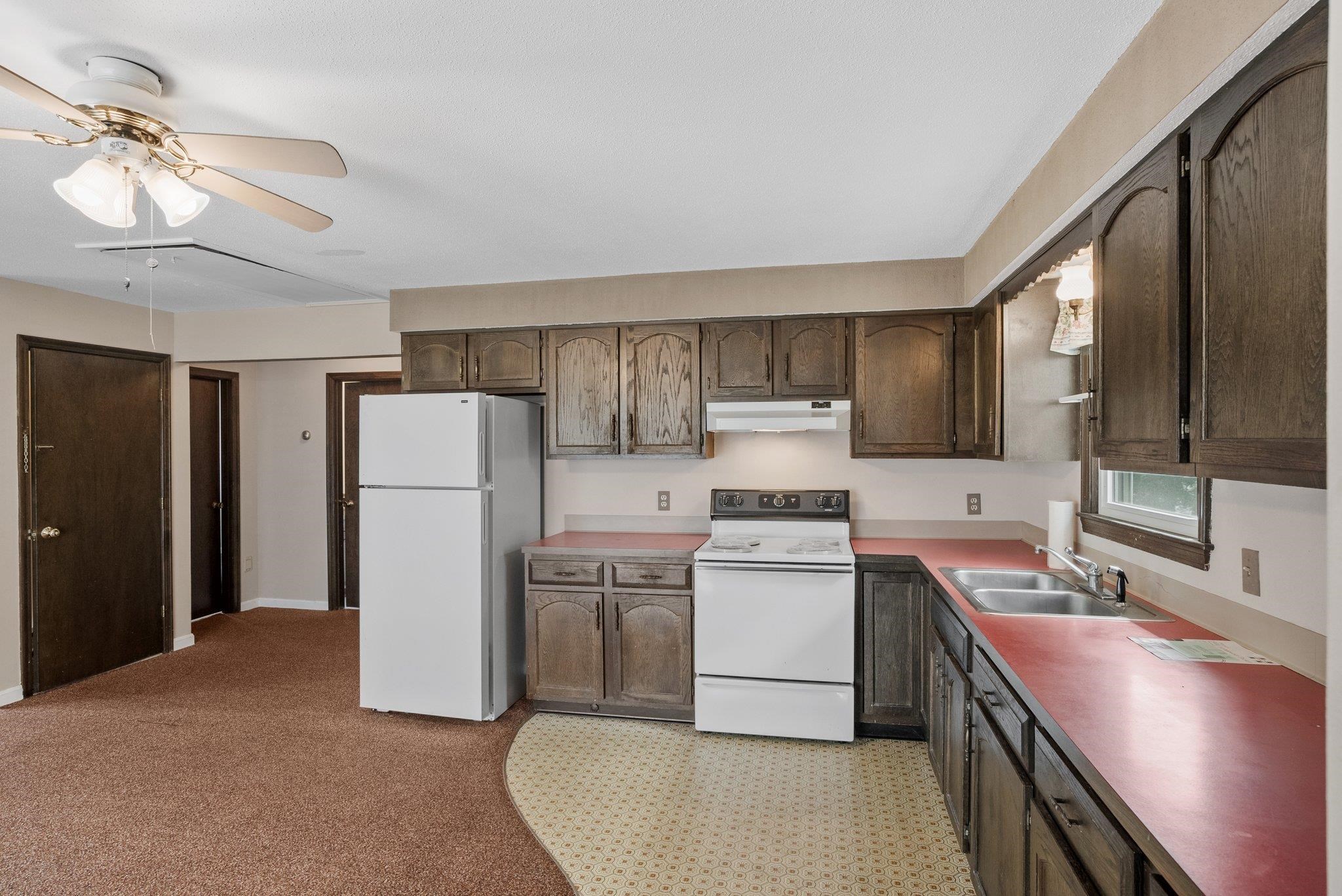 495 Central Street Manchester, NH 03103 - Photo 23 of 40