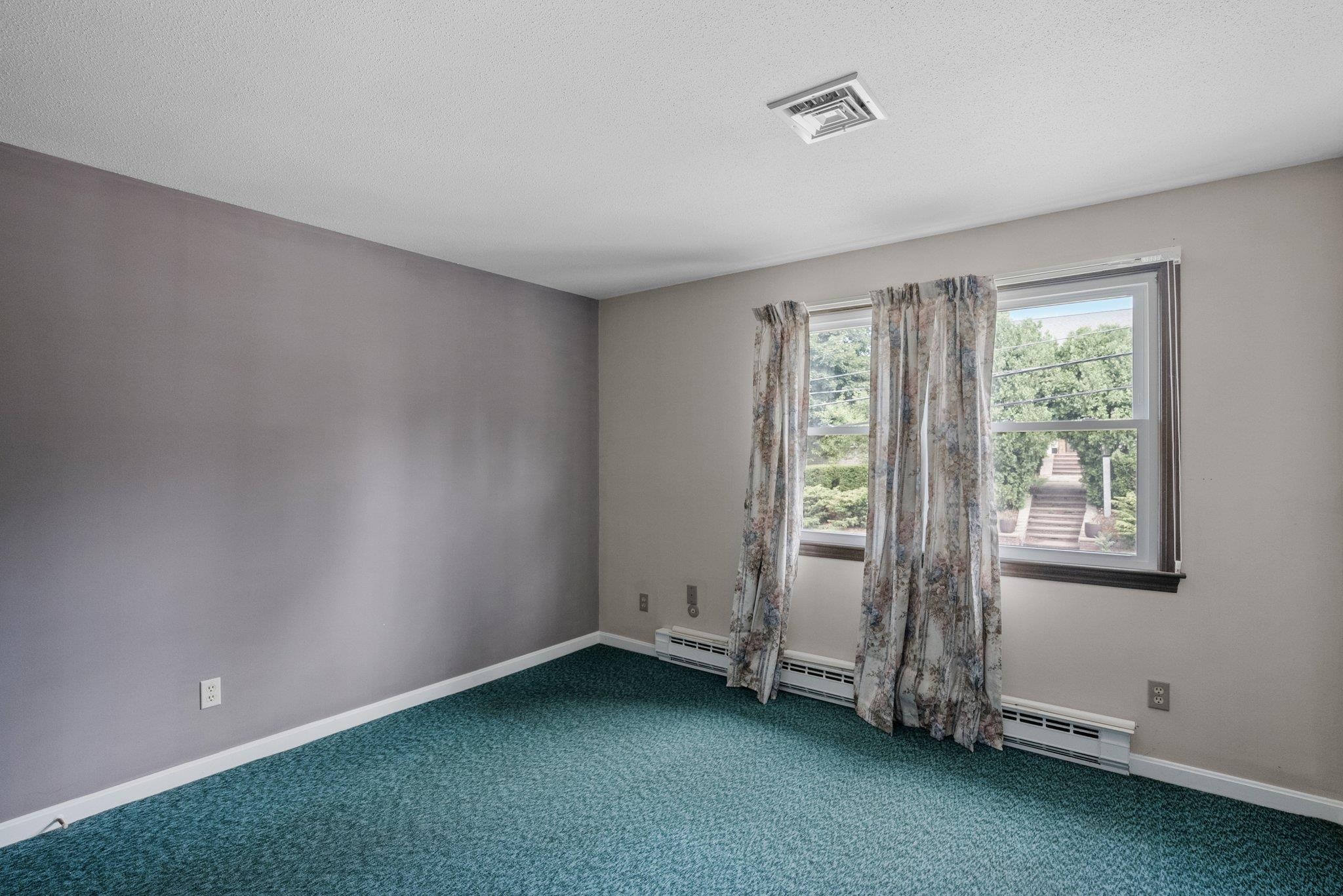 495 Central Street Manchester, NH 03103 - Photo 28 of 40