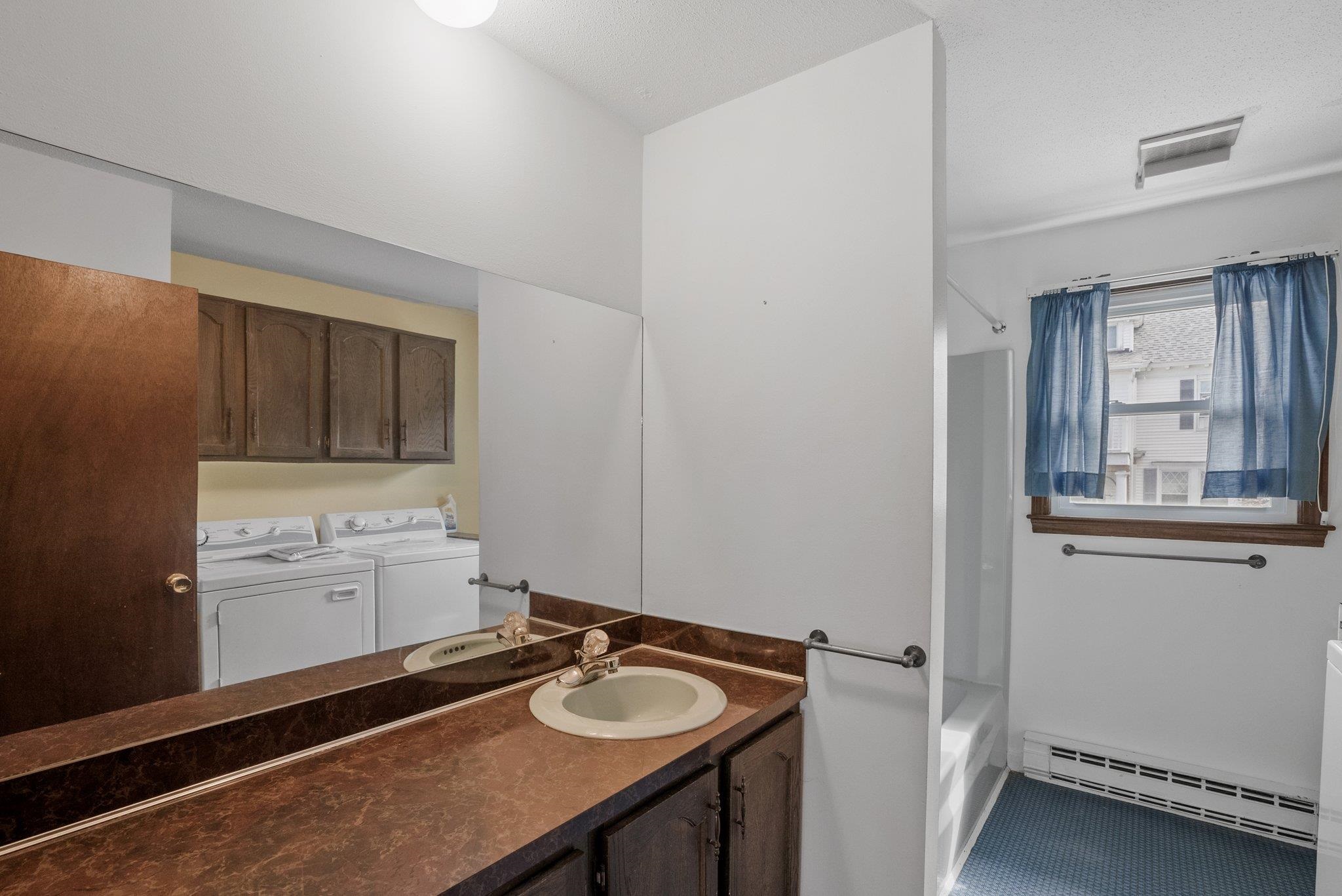 495 Central Street Manchester, NH 03103 - Photo 29 of 40