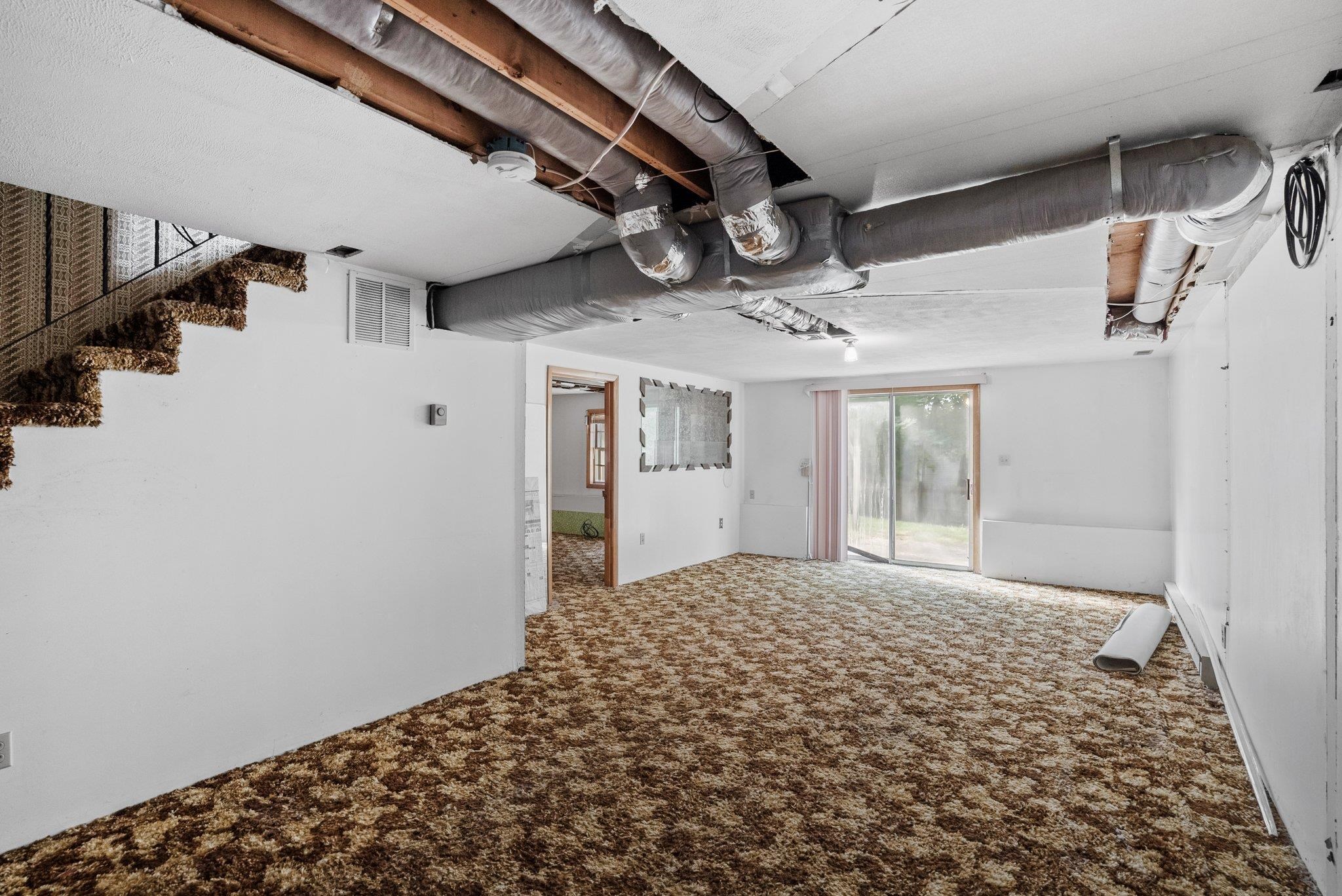 495 Central Street Manchester, NH 03103 - Photo 34 of 40