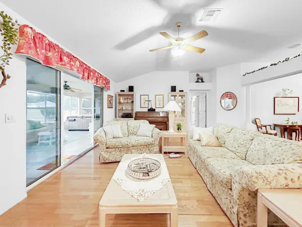 $2,900 | 93 Palermo Place, The Villages, FL 32159
