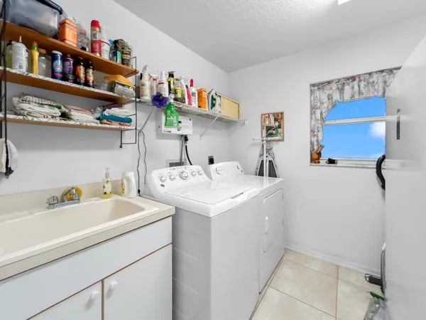 $2,900 | 93 Palermo Place, The Villages, FL 32159