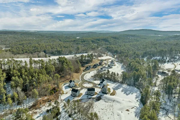 $699,900 | 12 Shelburne Lane, Concord, NH 03301