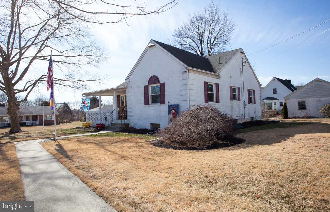 300 Village Road Harrisburg, PA 17112 - Photo 2 of 24 Gallery Image 2