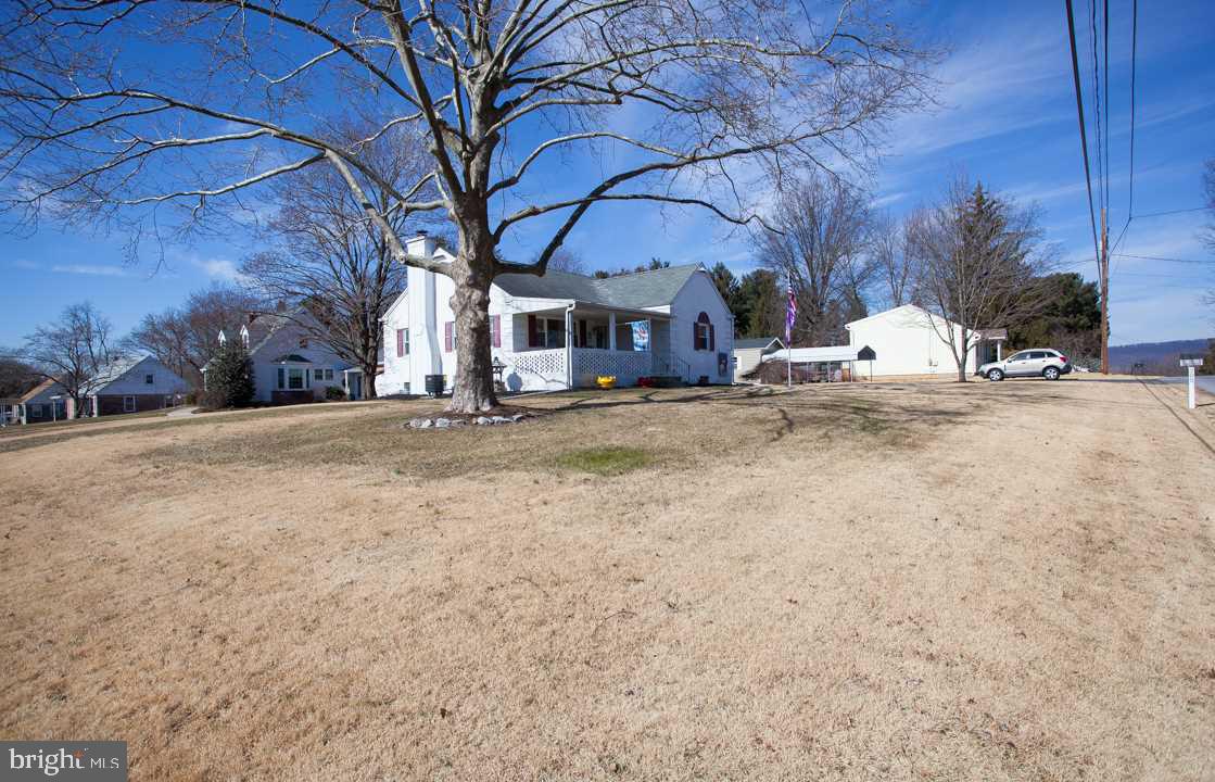 300 Village Road Harrisburg, PA 17112 - Photo 4 of 24 Gallery Image 4