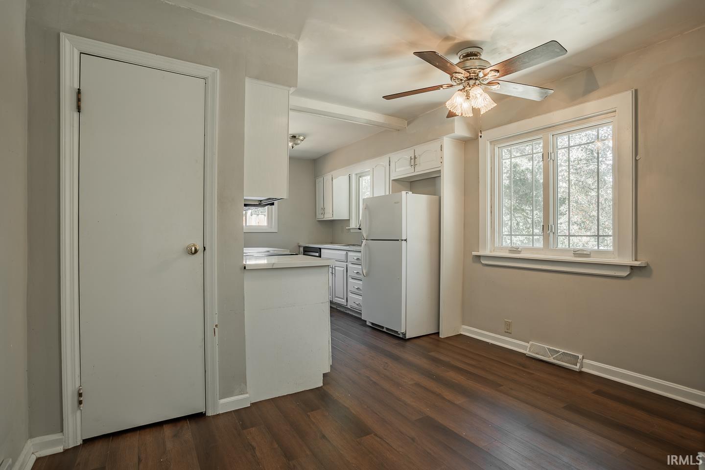 4620 Weaver Road Evansville, IN 47711 - Photo 12 of 35 Gallery Image 12