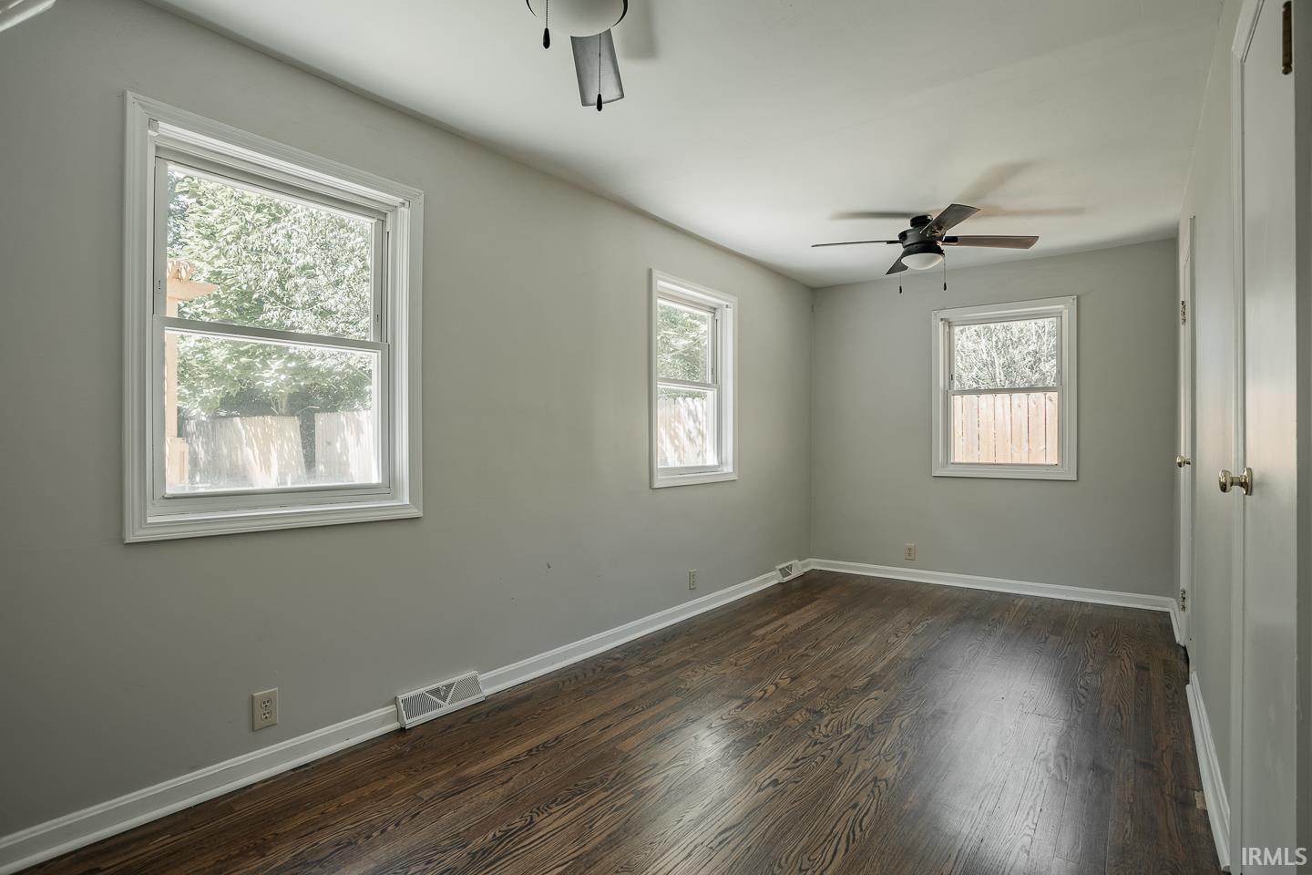 4620 Weaver Road Evansville, IN 47711 - Photo 10 of 35 Gallery Image 10