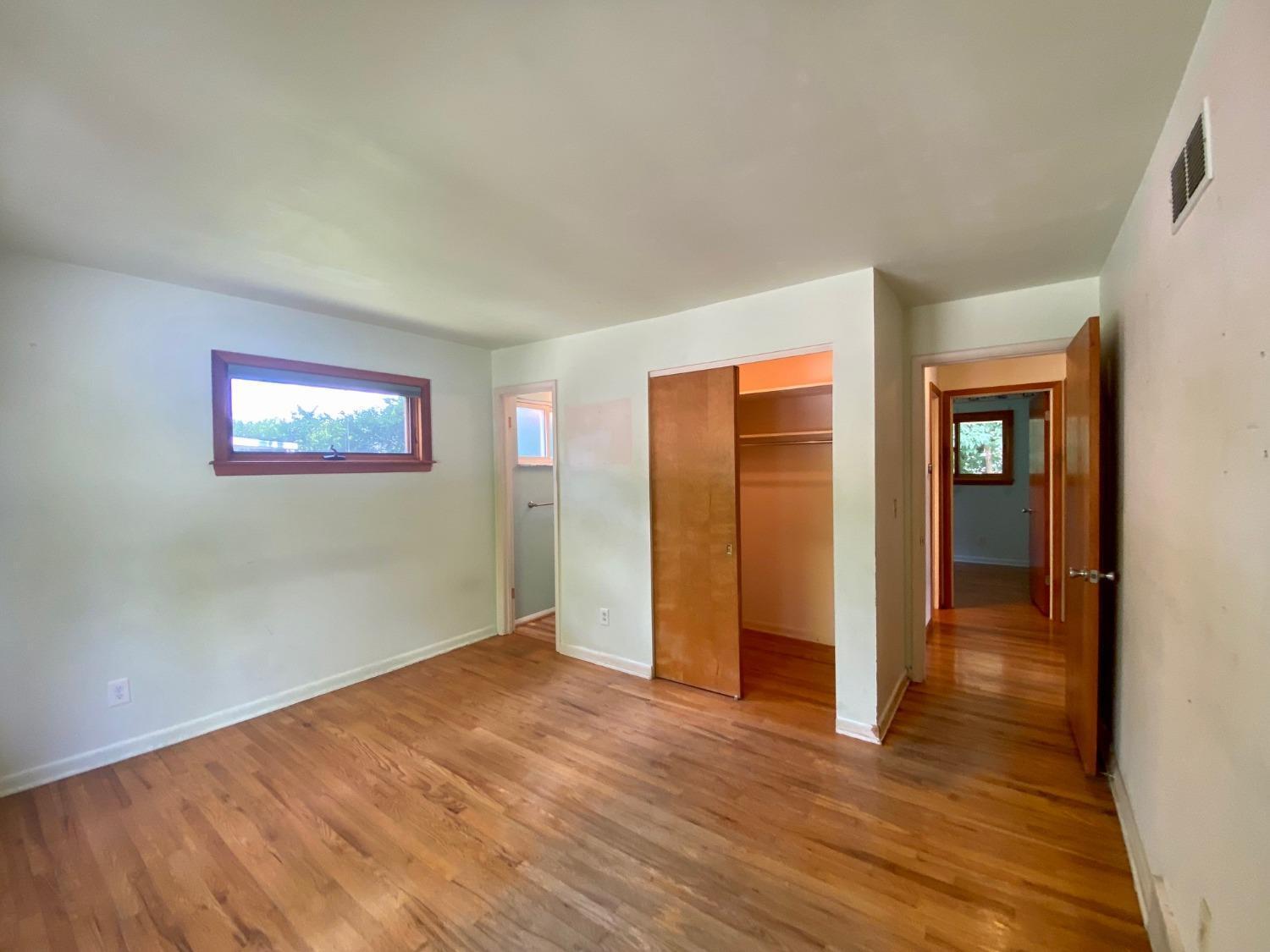 4085 Mefford Lane Cincinnati, OH 45241 - Photo 21 of 39