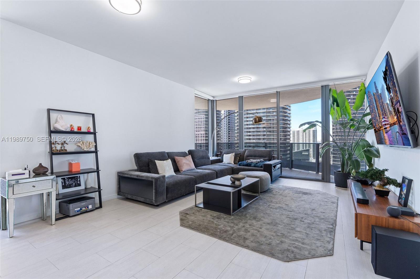 1000 Brickell Plaza, Unit 2812 - View 3