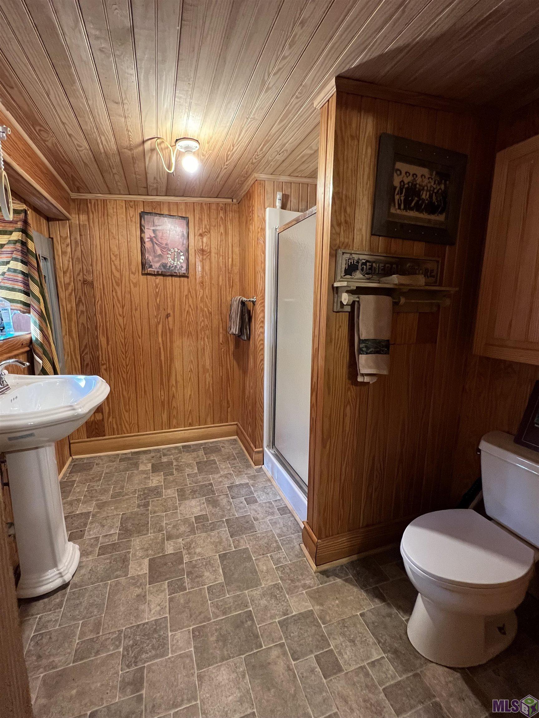 1676 Liberty Road Roxie, MS 39661 - Photo 8 of 28 Gallery Image 8