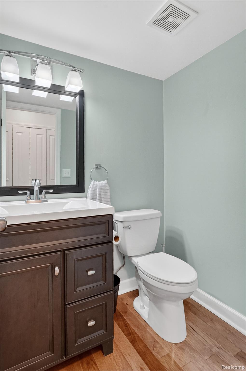 6182 Ledwin Drive Troy, MI 48098 - Photo 16 of 32 16.jpg