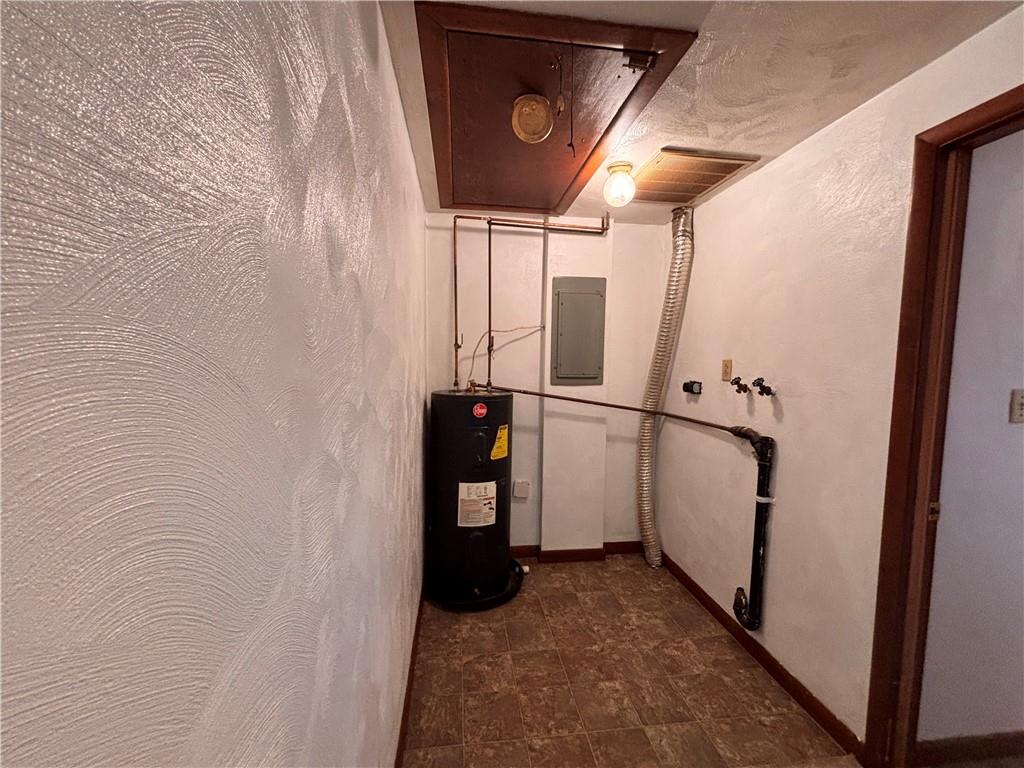 2695 West Chestnut Street, Unit 2 Washington, PA 15301 - Photo 8 of 12 a view of a storage & utility room