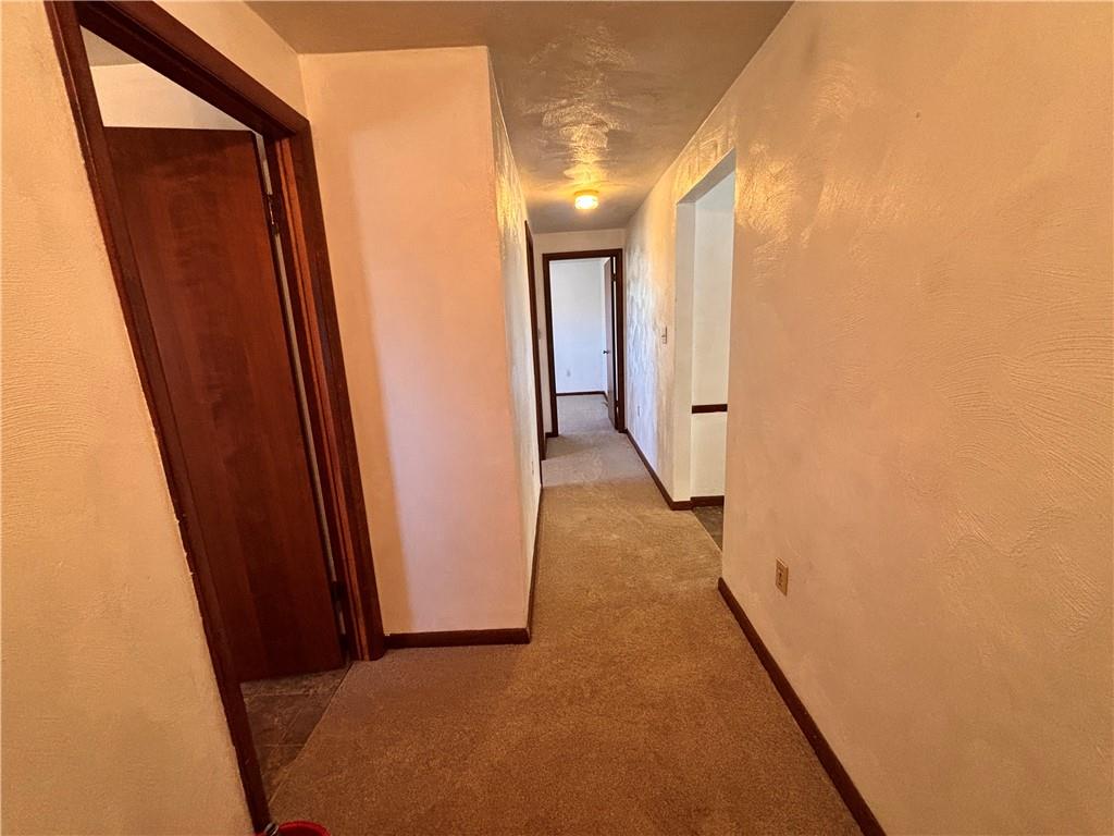 2695 West Chestnut Street, Unit 2 Washington, PA 15301 - Photo 10 of 12 a view of a hallway