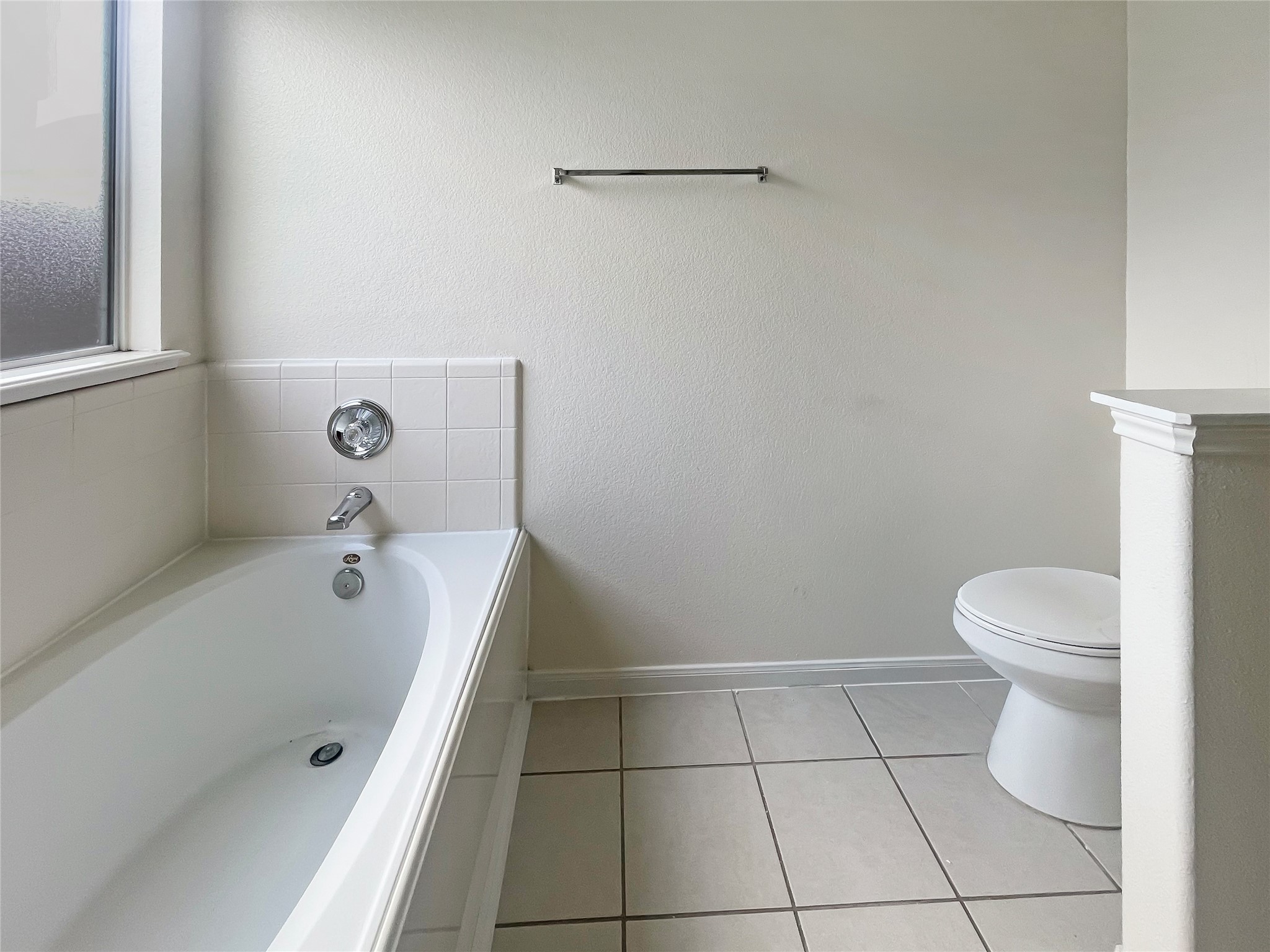 21314 Bella Flora Court Spring, TX 77379 - Photo 11 of 19 Primary Bath