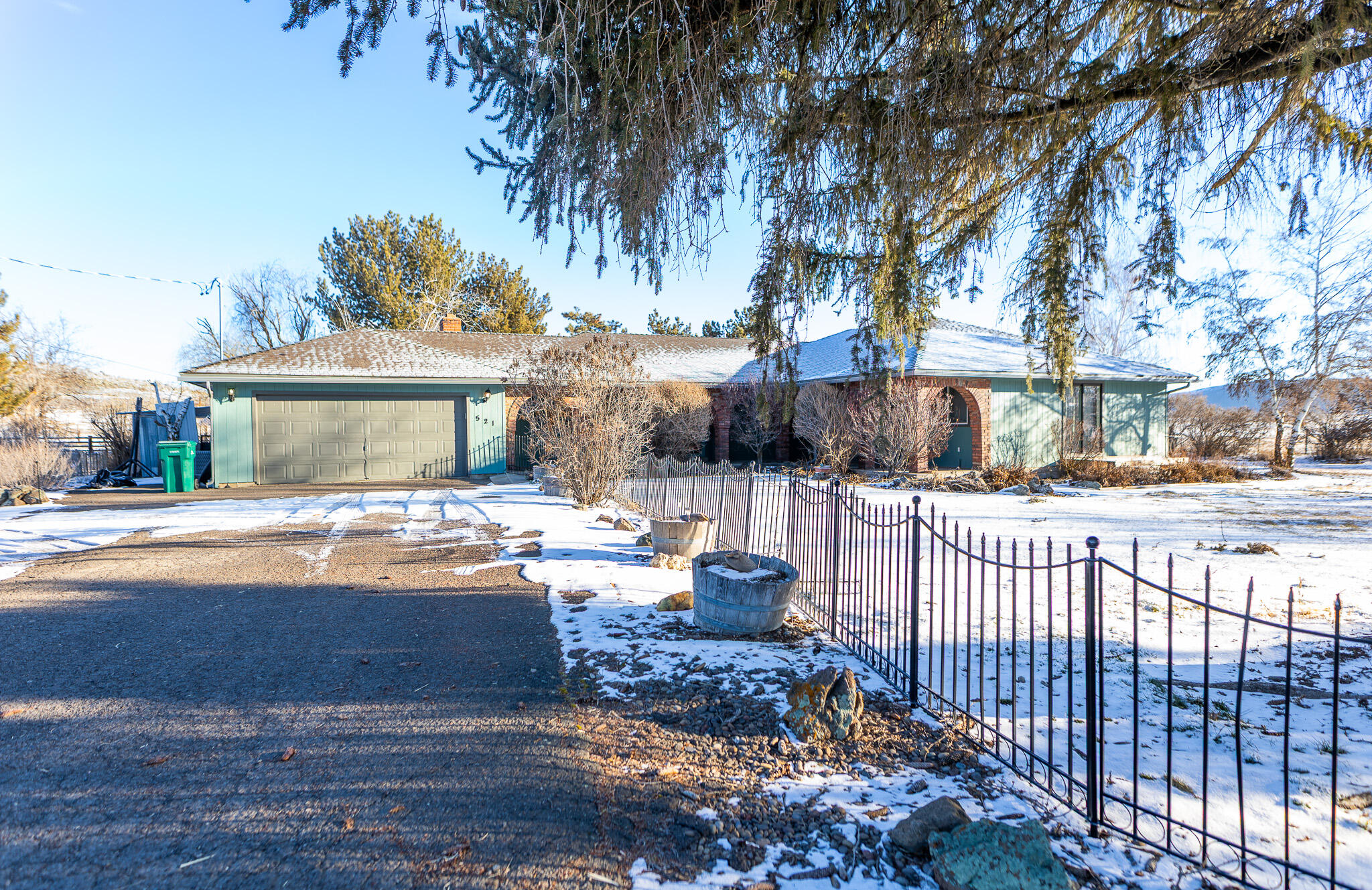 521 Old Midland Road Klamath Falls, OR 97603 - Photo 2 of 48 335A3422