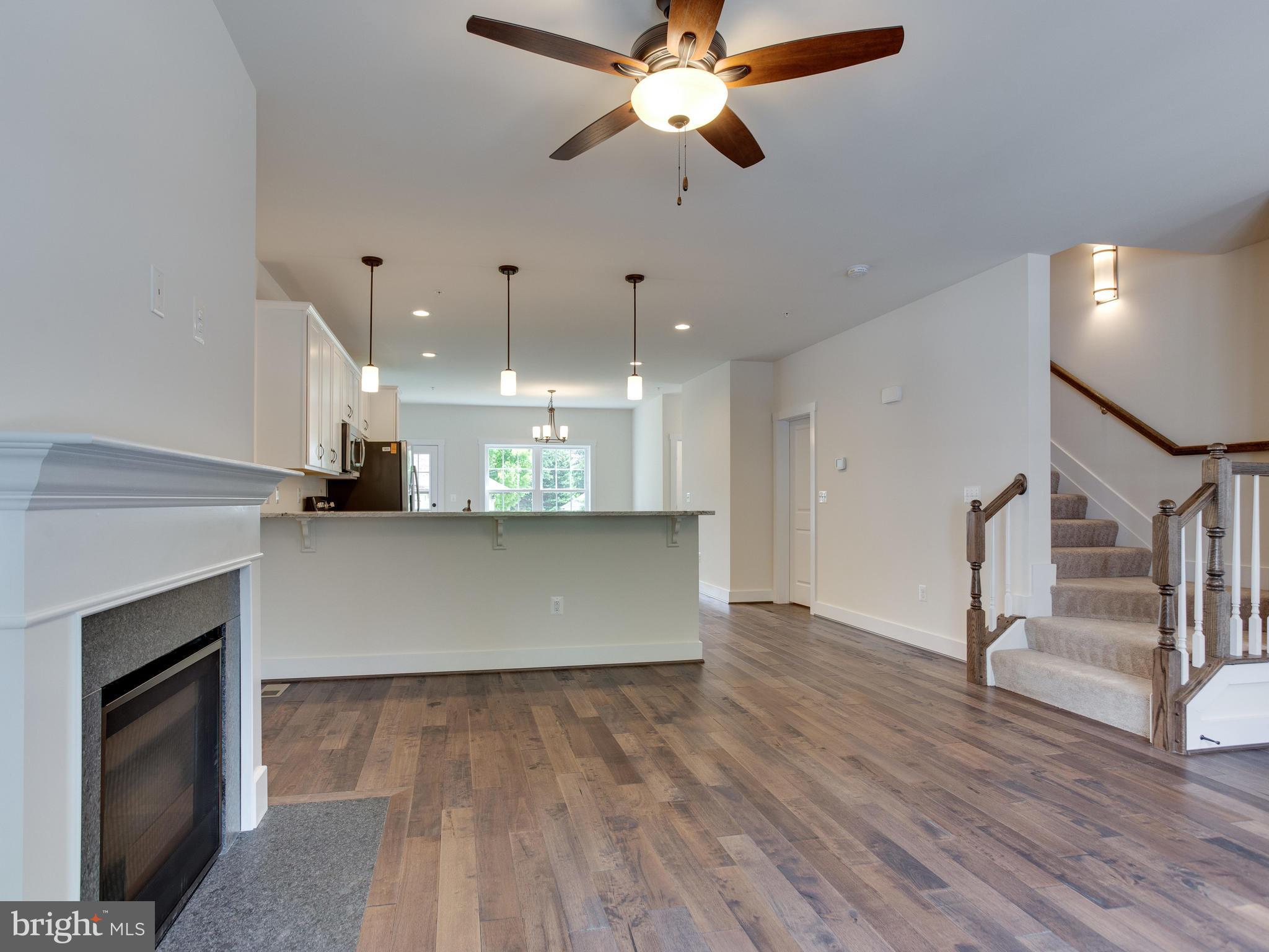 6 Butternut Road Riva, MD 21140 - Photo 5 of 34 Living Room
