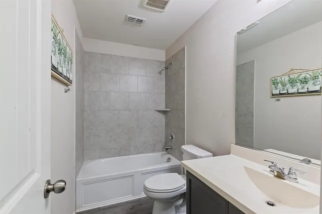 $2,175 | 1460 Acmite Avenue, Cross Roads, TX 76227