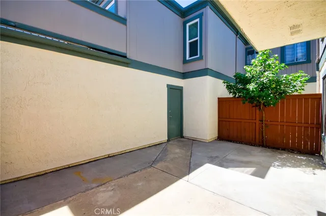 a view of a house with a garage