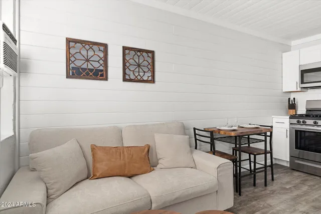 $2,650 | 299 South Oregon Street, Unit 5, Chandler, AZ 85225