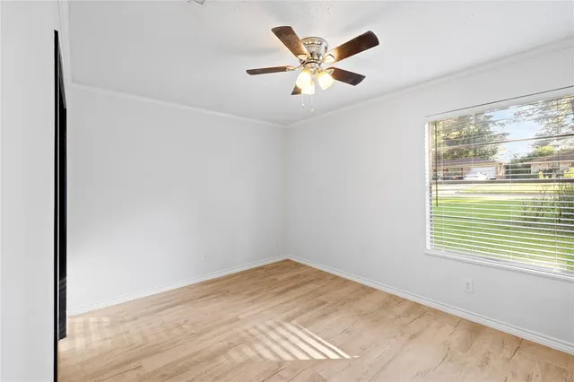 $1,799 | 417 Carroll Avenue, Wake Village, TX 75501