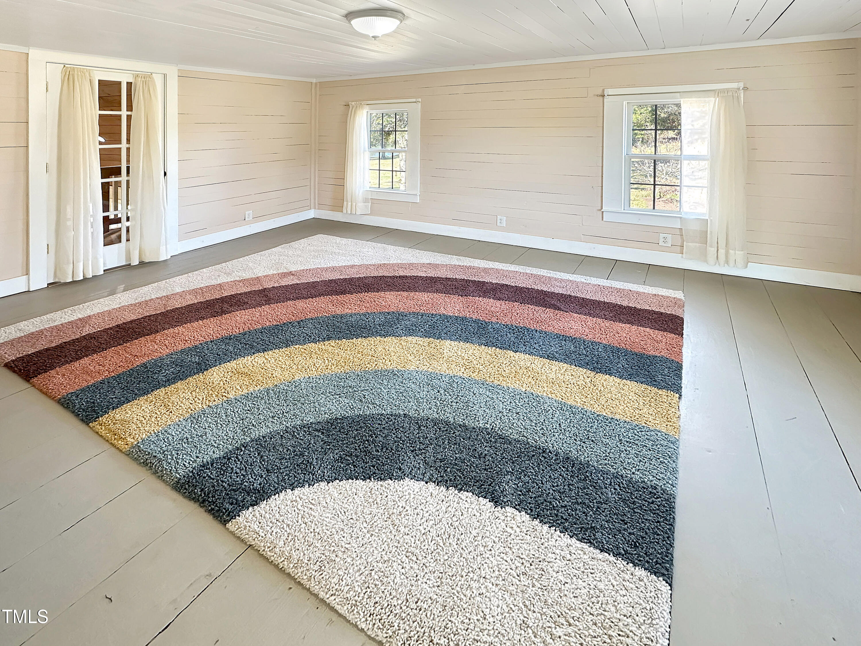531 Archie Johnson Road Siler City, NC 27344 - Photo 23 of 46 a view of a living room