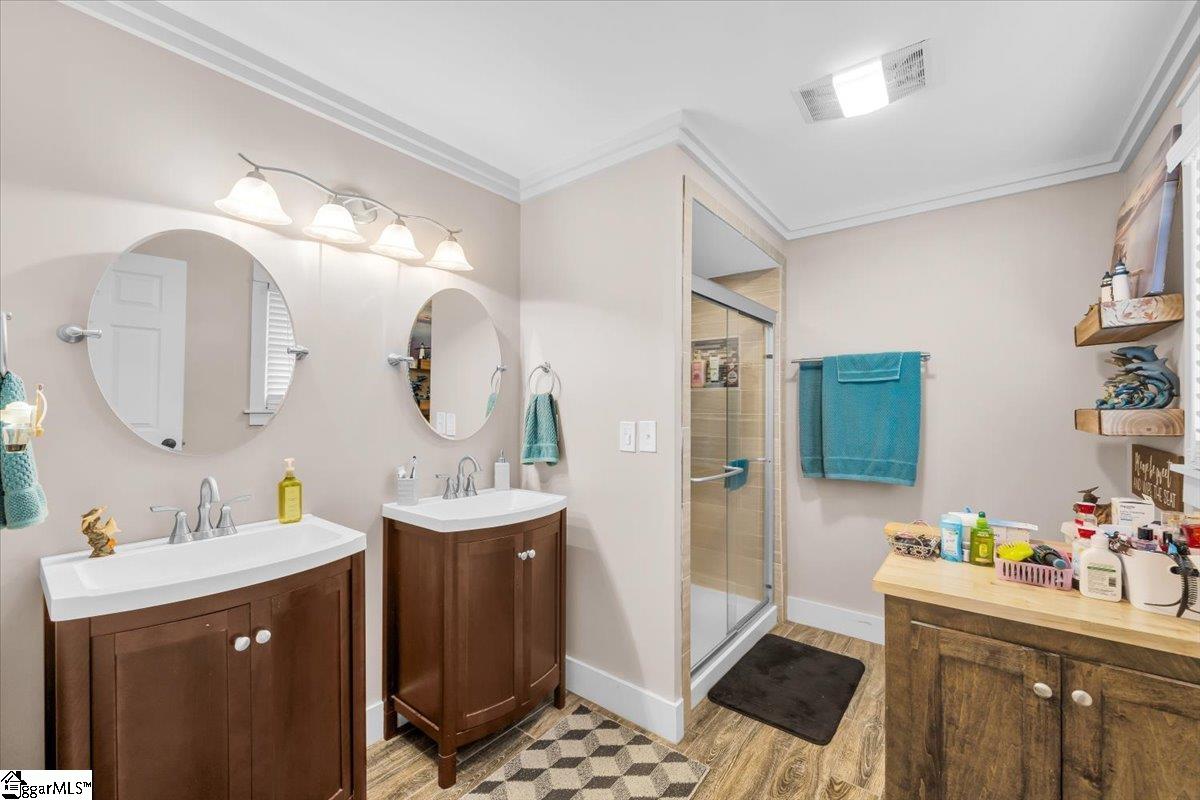 223 Meadow Lane Easley, SC 29642 - Photo 17 of 32