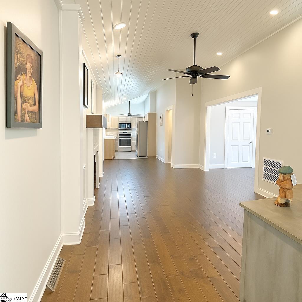 223 Meadow Lane Easley, SC 29642 - Photo 9 of 32