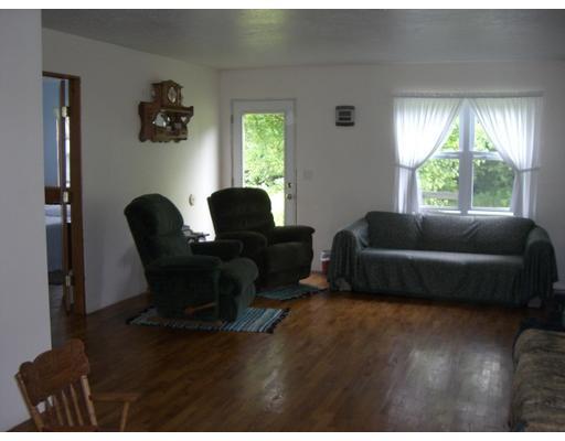 93 Furnace Road Fredonia, PA 16124 - Photo 13 of 13 Living Room.