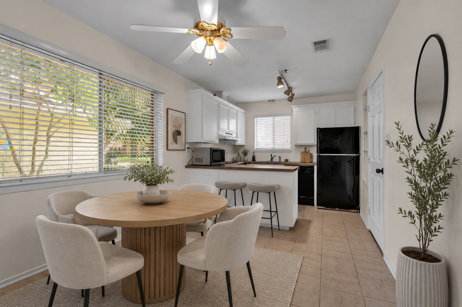 1447 Silverpines Road Houston, TX 77062 - Photo 4 of 17 Virtually staged