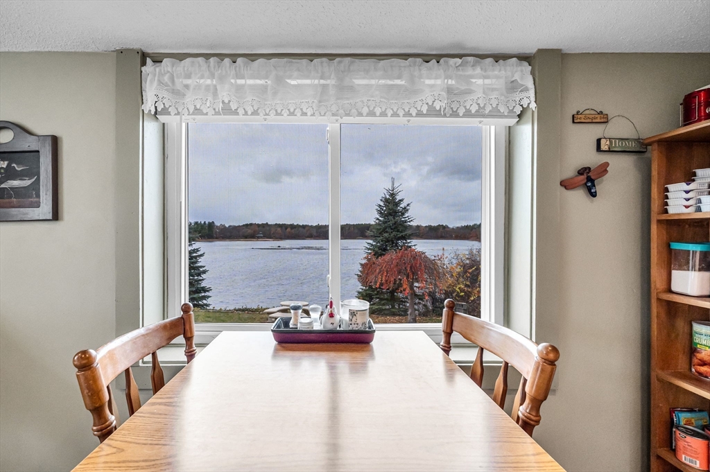 98 Pine Grove Street Springfield, MA 01119 - Photo 20 of 39 a balcony with furniture and a potted plant