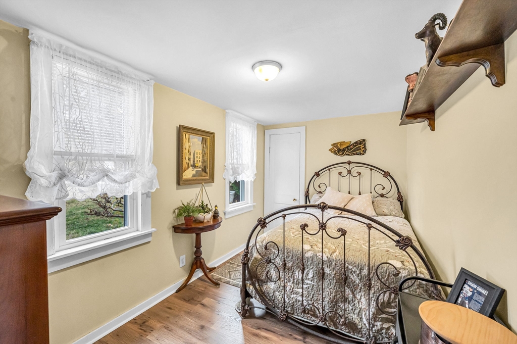 98 Pine Grove Street Springfield, MA 01119 - Photo 33 of 39 a view of an entryway with furniture
