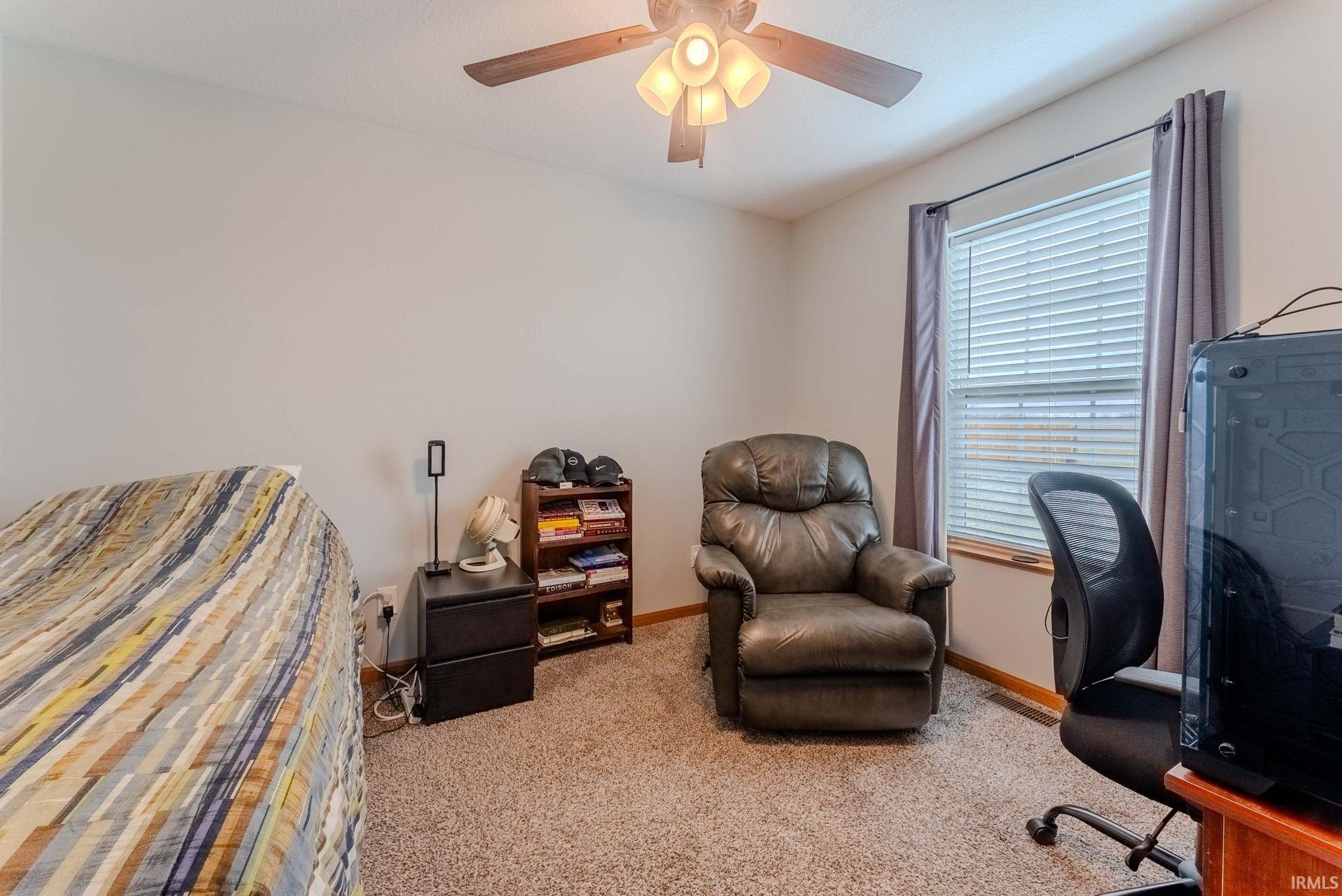 33 Chrysler Avenue Wabash, IN 46992 - Photo 4 of 18
