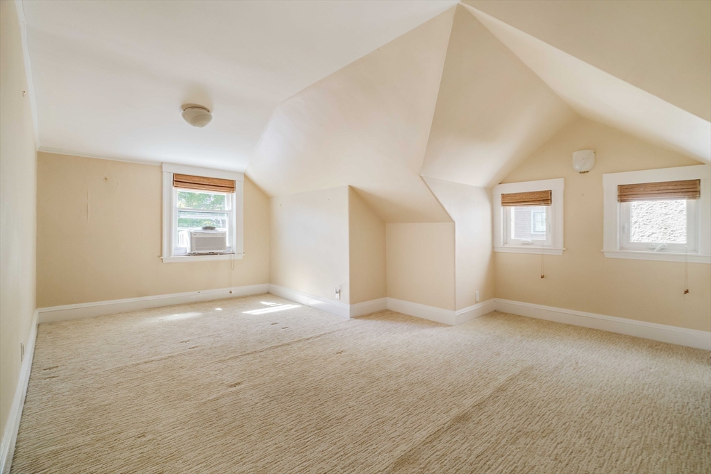 17 Chesham Road Brookline, MA 02445 - Photo 27 of 33