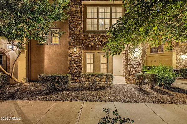 $479,000 | 2450 East Roma Avenue, Phoenix, AZ 85016