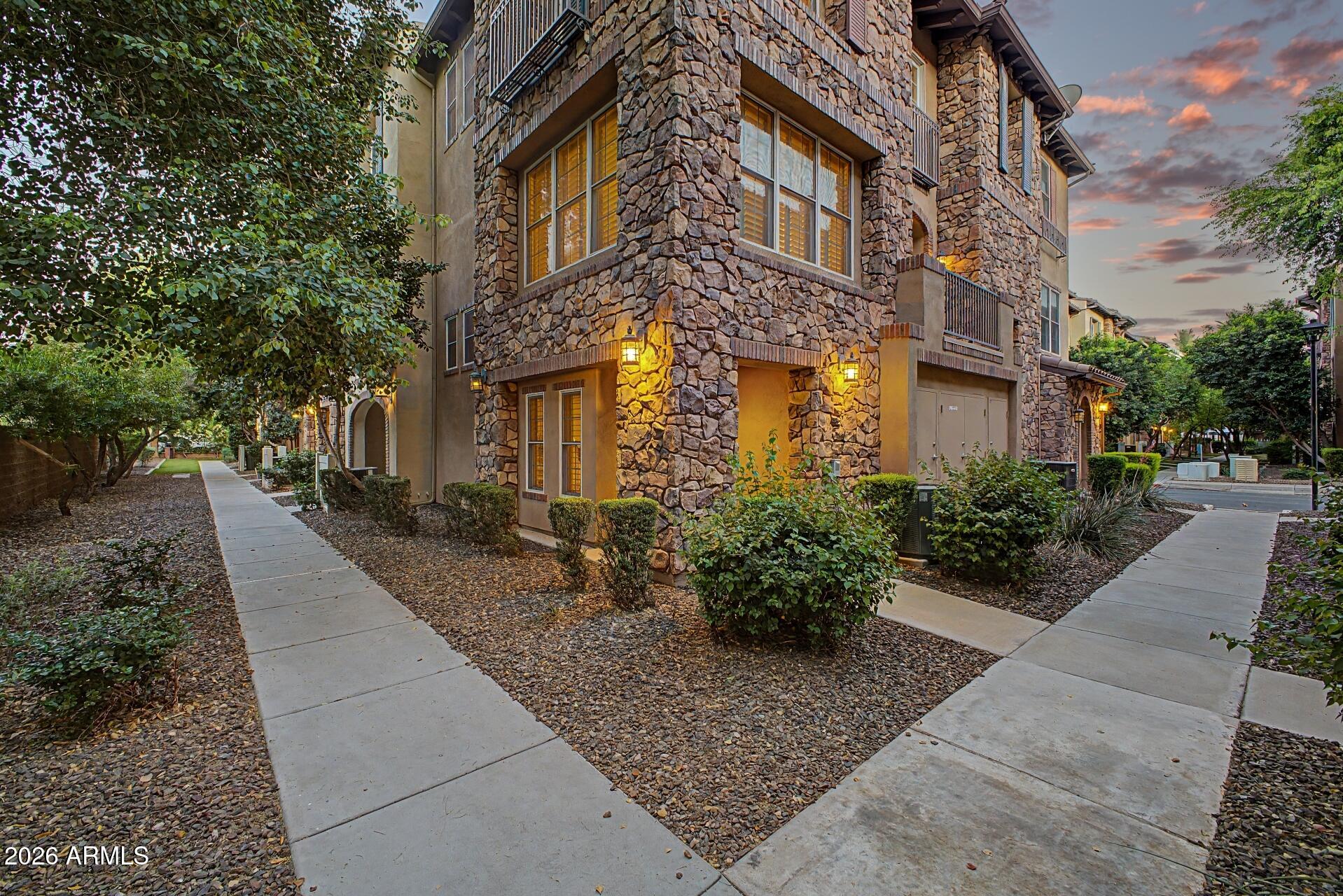 2450 East Roma Avenue Phoenix, AZ 85016 - Photo 34 of 37 9 - Roma