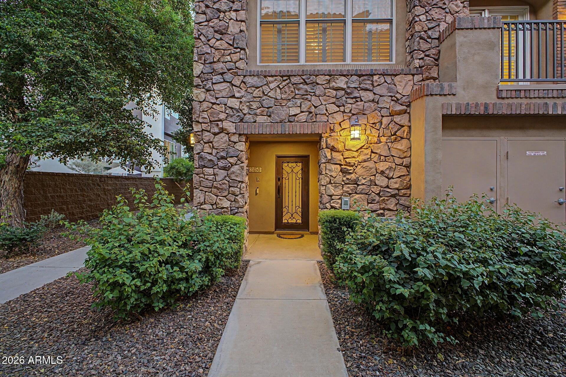 2450 East Roma Avenue Phoenix, AZ 85016 - Photo 35 of 37 12 - Roma