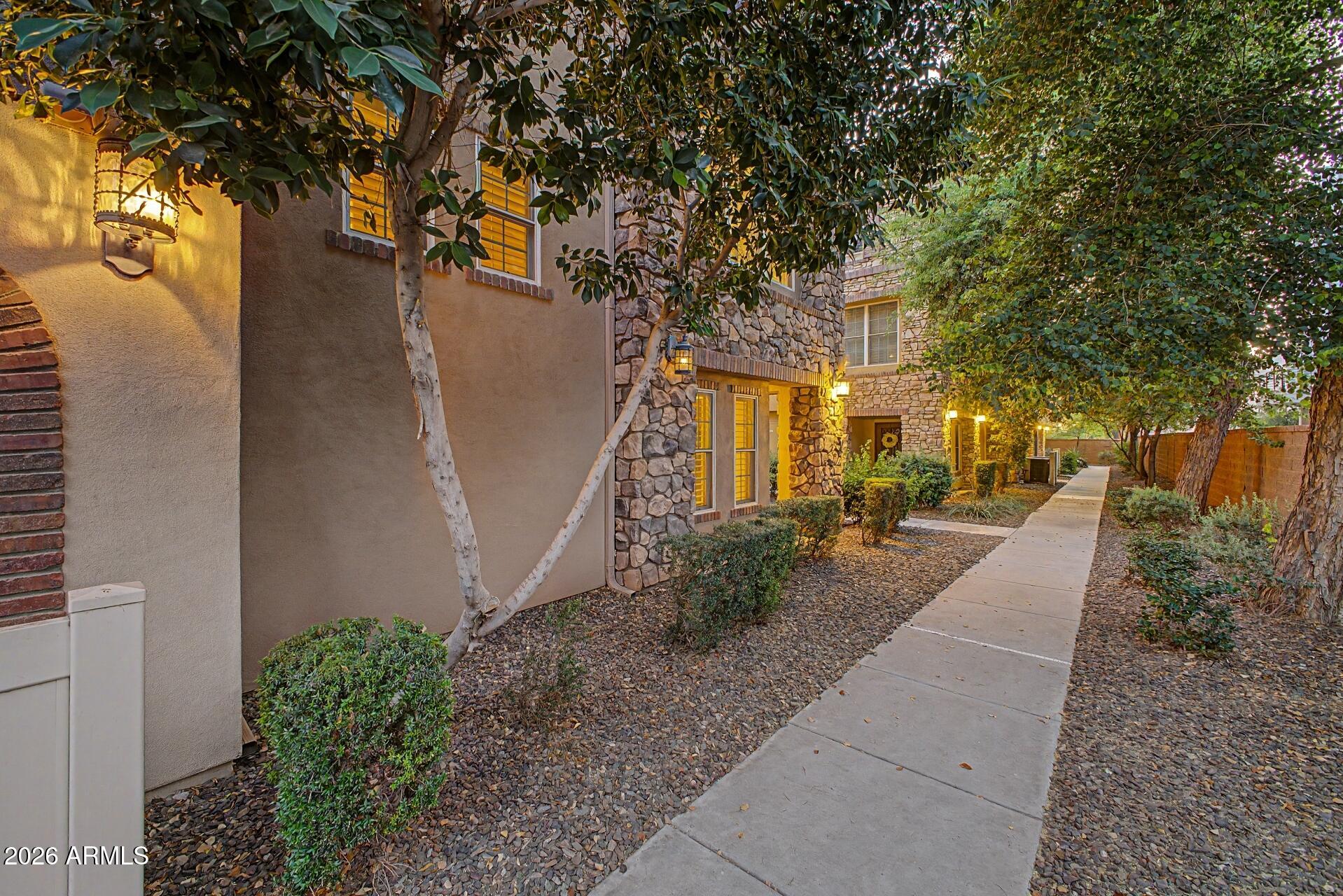 2450 East Roma Avenue Phoenix, AZ 85016 - Photo 37 of 37 3 - Roma