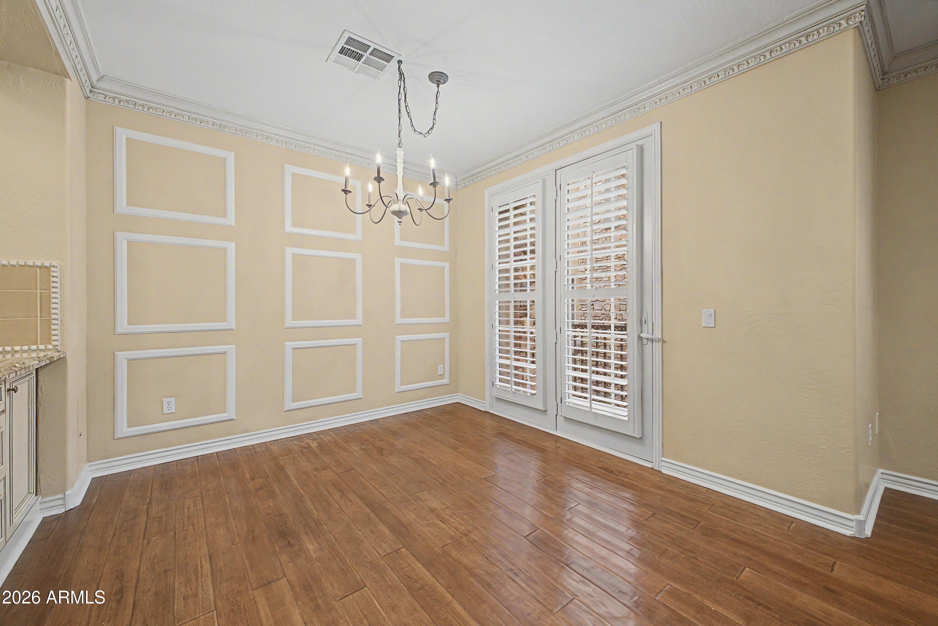 2450 East Roma Avenue Phoenix, AZ 85016 - Photo 10 of 30 Professionally cleaned