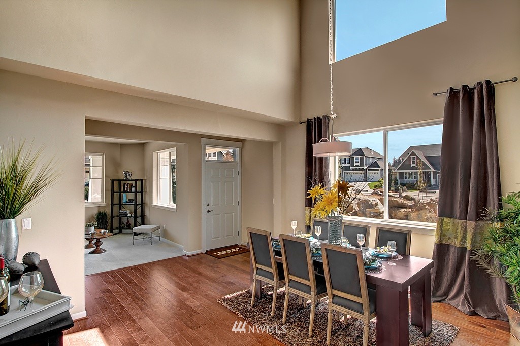 5518 Northeast 9th Street Renton, WA 98059 - Photo 6 of 14