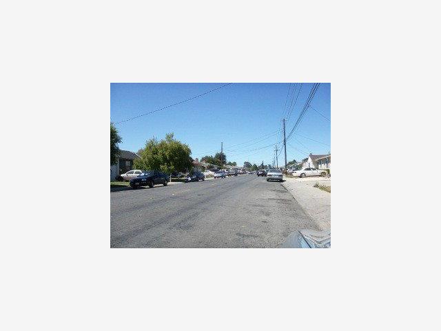 42 Arthur Road Watsonville, CA 95076 - Photo 2 of 8 Gallery Image 2
