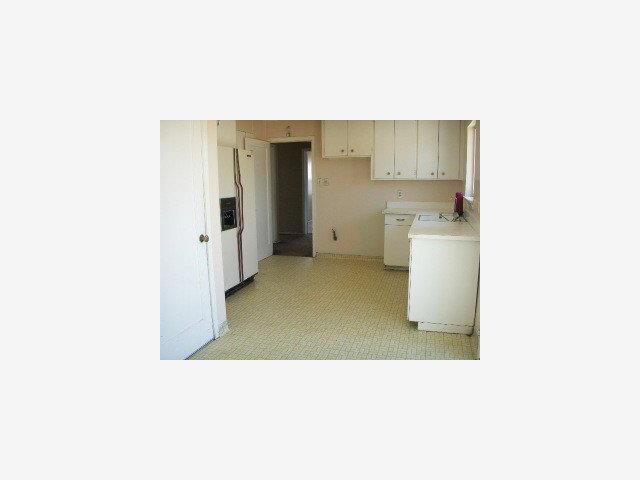 42 Arthur Road Watsonville, CA 95076 - Photo 6 of 8 Gallery Image 6
